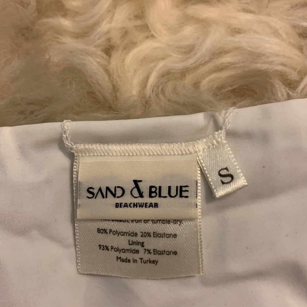 Sand & Blue Bikini - Picture 7 of 8